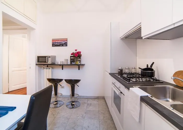 Spacious With Sunny Terrace Near Vatican Apartamento Roma
