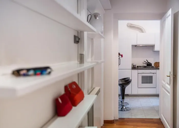 Spacious With Sunny Terrace Near Vatican Apartamento Roma
